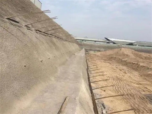 通江河道边坡加固